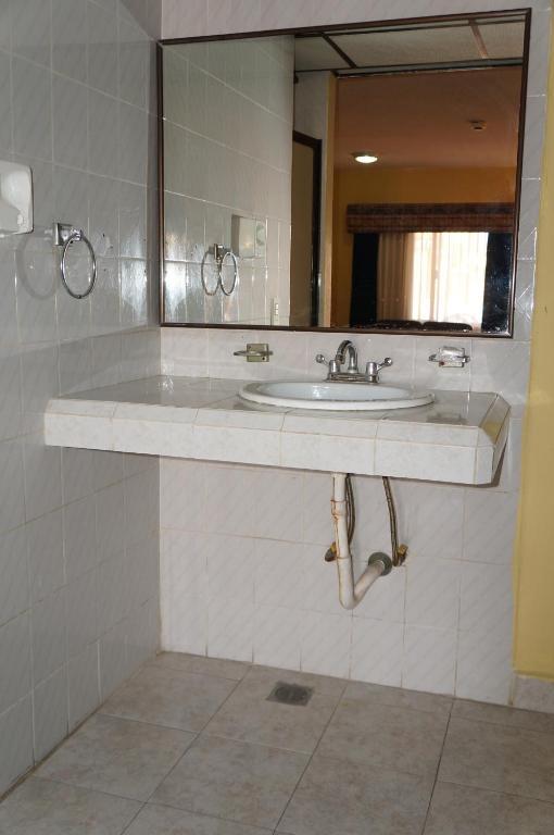 Maria Luisa Inn & Suites Juarez  外观 照片