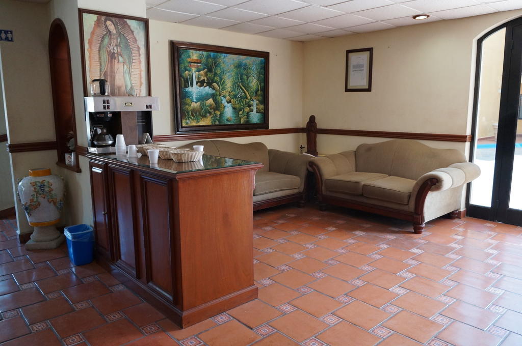 Maria Luisa Inn & Suites Juarez  外观 照片